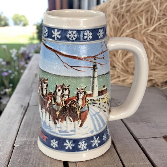 Budweiser Lighting the Way Home 1995 Holiday Stein - Picture 1 of 16